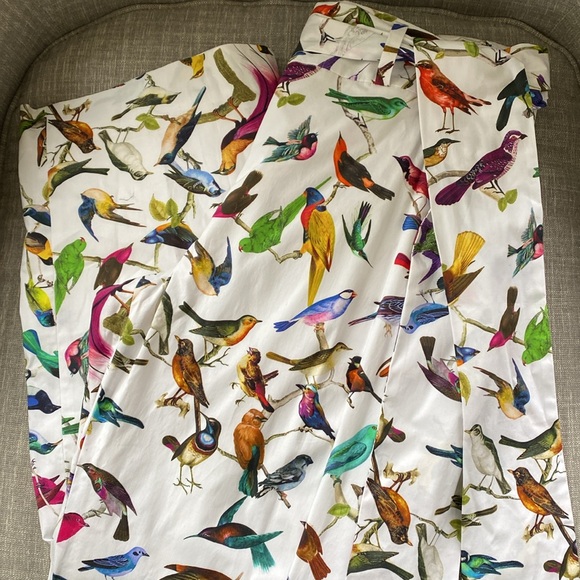 Carolina Herrera Bird Print Lightweight Pants. Size 12 - Picture 9 of 9